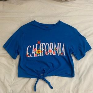 TOPSHOP Blue Floral California Tie Crop Top